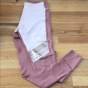 Nylora Gordon Legging